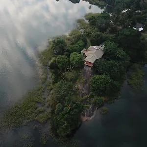 Resort Castle Palace, Kandy